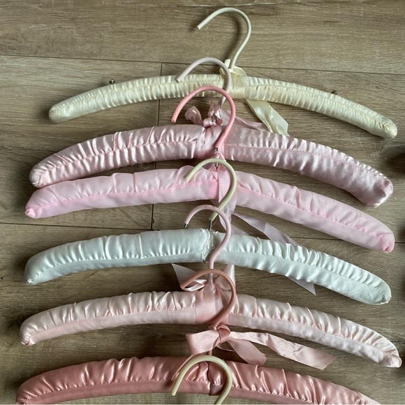 Vintage satin padded hanger lot 19 pieces variety of colours - Picture 4 of 6